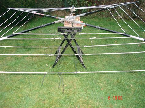 Because of its low SWR, can be tuned (with the use of an antenna tuner) to 60, 80 and 160 meter bands. . Cobweb antenna calculator